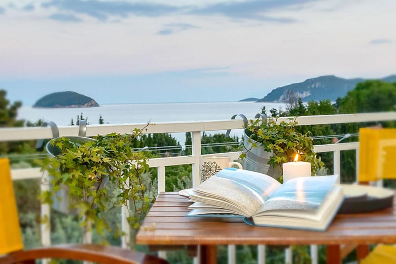 Opalio Seaview Apartment Palaiontsiflikion Exterior photo